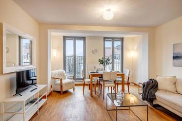 Bright, friendly apartment in central Schwabing