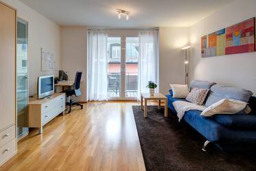 Lovely 1-room apartment with large balcony in Schwabing, near English Garden and Leopoldstr.