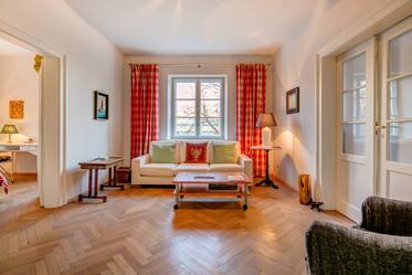 Beautifully furnished apartment in Moosach