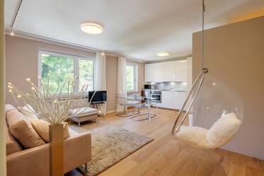 Quiet yet centrally located apartment with balcony and WiFi