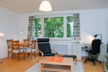 In good residential area in Schwabing: nicely furnished 1-room apartment with internet
