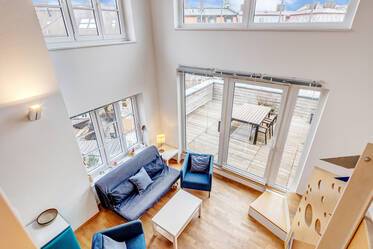 Sunny roof-terrace apartment near Pariser Platz