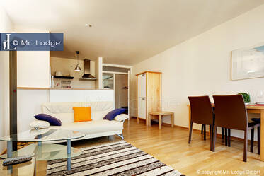Nicely furnished apartment in Maxvorstadt