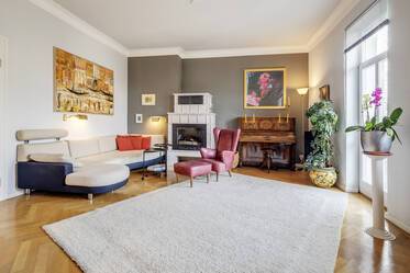 Beautiful period apartment with WiFi near Rotkreuzplatz