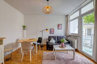 University quarter/Maxvorstadt: Cozy 2-room apartment near U-Bahn Theresienstraße