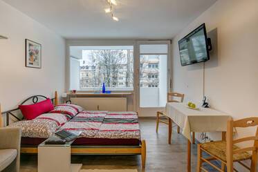 Nicely furnished studio in Neuhausen