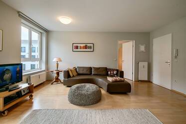 Munich-Maxvorstadt: Beautifully furnished 2-room apartment 