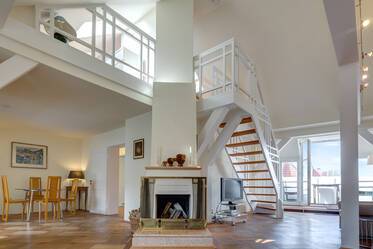 Exclusive 2.5-room apartment with gallery and roof-terrace