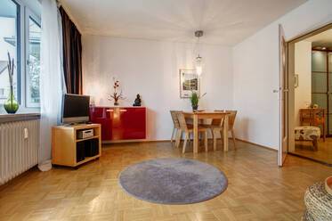 Beautifully furnished apartment in Schwabing