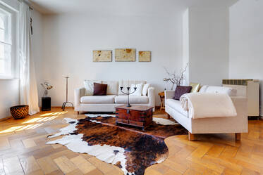 Quiet and bright period apartment with balcony and storage room