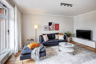 Sunny apartment in Schwabing, with garden view