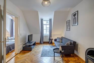 3-room historic apartment in quiet neighborhood