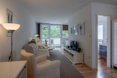 Good location in Munich-Au: Furnished apartment with underground parking space