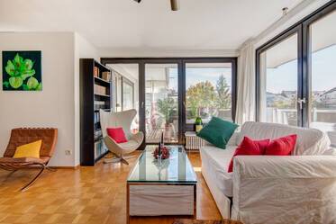 Munich Maxvorstadt: beautiful furnished 2-room apartment in good area and Internet included