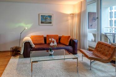 Prime location near Gasteig: elegant maisonette apartment