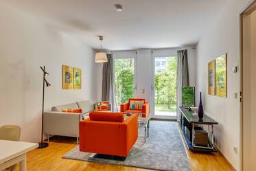 Bright, furnished garden apartment 