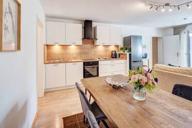 Near Perlach Forest: Bright 2-room apartment