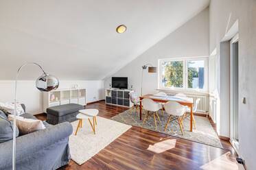 Untermenzing: lovely 2-room attic apartment