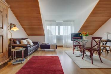 Spacious apartment near U-Bahn U5 Michaelibad