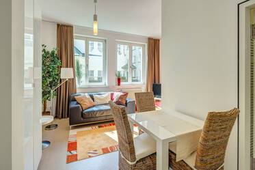 Prime location in Lehel: bright apartment