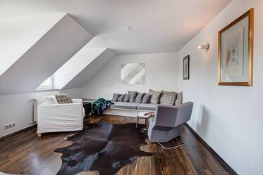 Furnished roof-terrace apartment in great area for rent