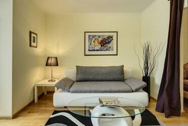 Nicely furnished apartment in Ludwigsvorstadt