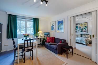 Exclusive location: pretty 1.5-room apartment