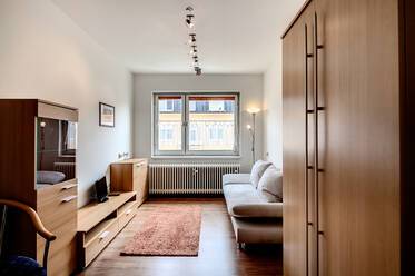 Lovely 1-room studio apartment in a central location, Munich-Glockenbachviertel