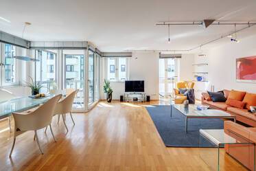 Haidhausen: 3-room apartment with balcony