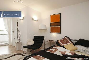 Beautifully furnished apartment in Milbertshofen