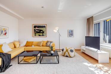 Grünwald, south of Munich: Beautifully furnished 3-room apartment with large south-balcony 