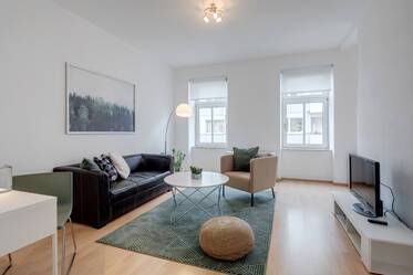 Central Glockenbachviertel: Spacious, modern 1,5-room apartment