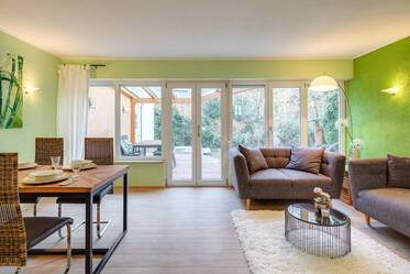 Family-friendly house with washing machine, garden, and garage