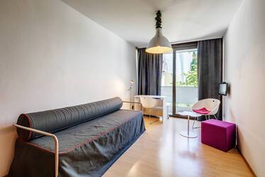 At the heart of the University quater: small apartment, only a 3 minutes walk away from subway line U3/6