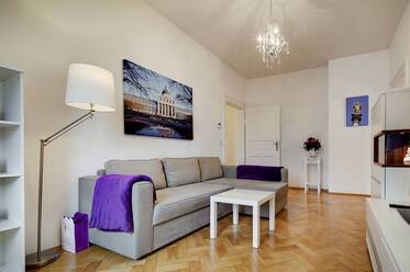 Top location: Furnished 3,5-room apartment in Lehel