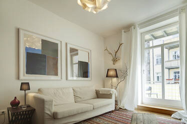 Spacious 2-room period apartment near U-Bahn Mailingerstraße, Munich-Neuhausen