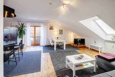 Spacious top floor apartment for rent 