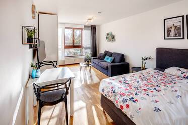 Milbertshofen - Bright, furnished 1-room apartment