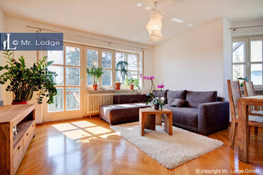 Very nice apartment with balcony, shared garden, and parking