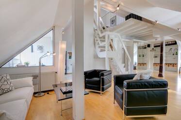 Gallery apartment in great location Nymphenburg