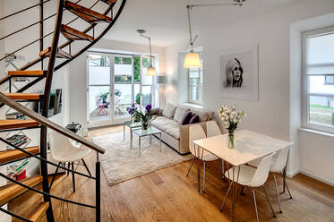 Luxuriously furnished maisonette apartment with WiFi and terrace