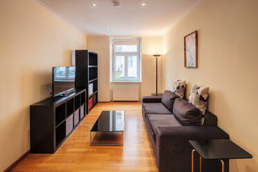 Nicely furnished 2-room apartment near Ostbahnhof