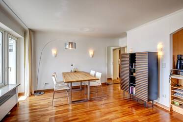 Spacious apartment with wintergarden