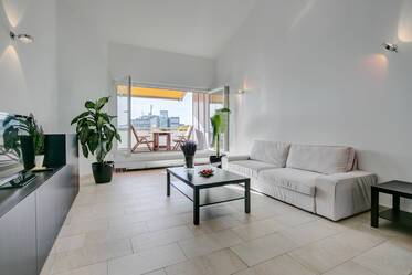 Roof-terrace apartment with view over the Arabellapark