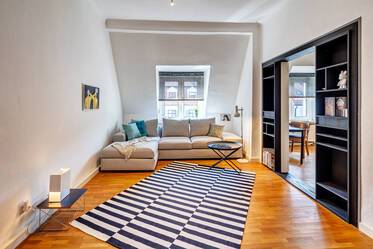 Central Thalkirchen: period attic apartment for rent