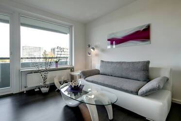 Parkstadt Solln: Modern and bright 1-room apartment with high-quality bathroom