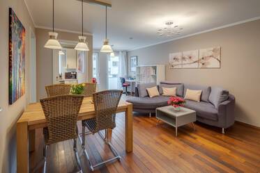 Beautifully and brightly furnished 2-room apartment 