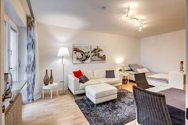 Tastefully furnished apartment in Schwabing for rent