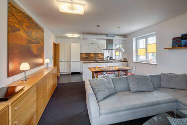 Feldkirchen: Modern 4-room apartment with garden