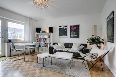 Beautiful apartment in Schwabing with two bedrooms and good connection to U3 "Bonner Platz"